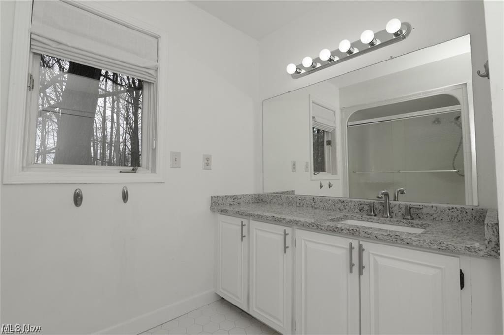 5139 Cheswick Dr - Photo 3 of 50