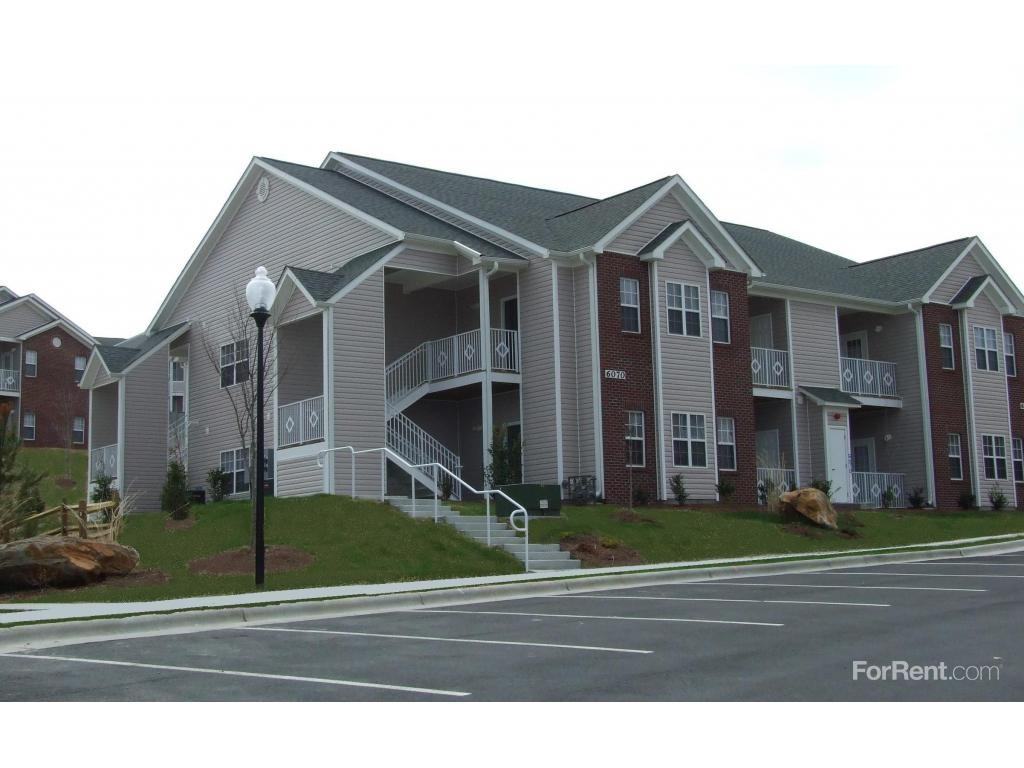 Chamberlain Place - Photo 2 of 19