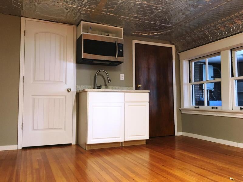 2715 Cherokee St - Photo 2 of 4