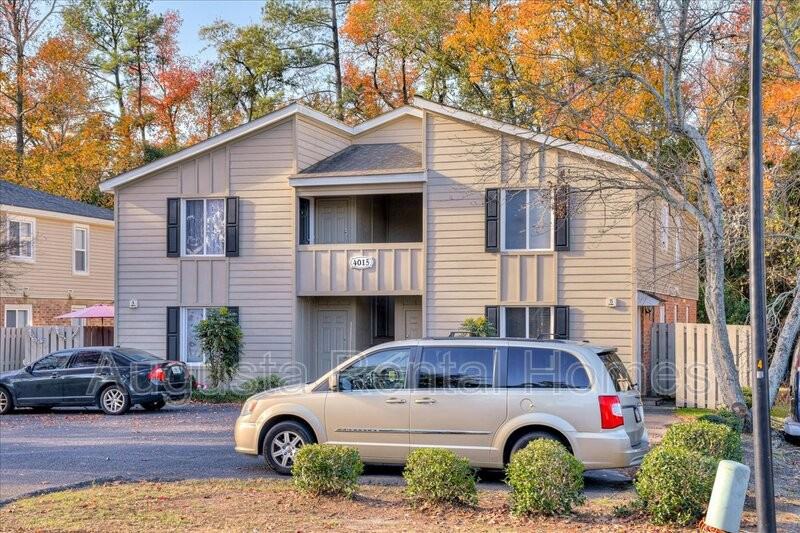 4015 - Photo 2 of 24