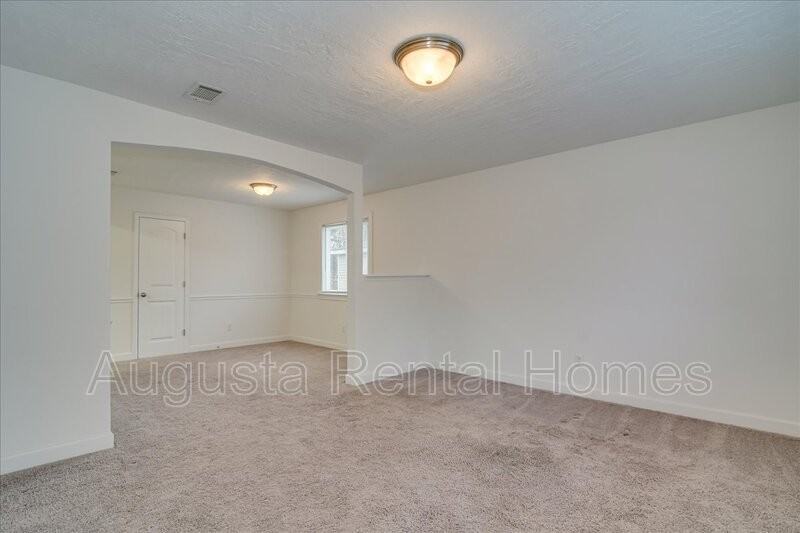 4015 - Photo 6 of 24