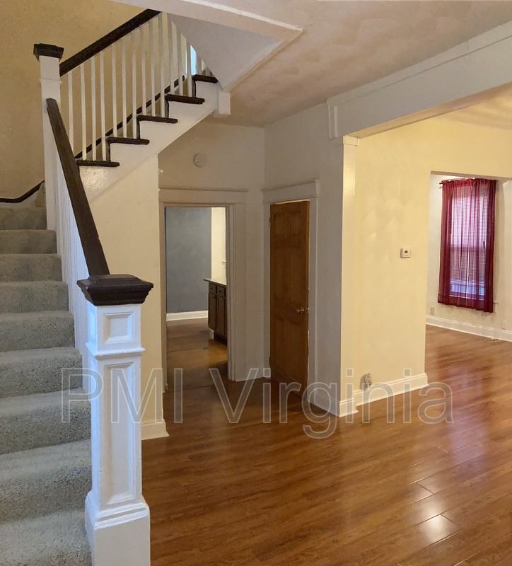 718 Forbes St - Photo 2 of 19