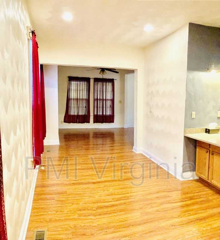 718 Forbes St - Photo 3 of 19