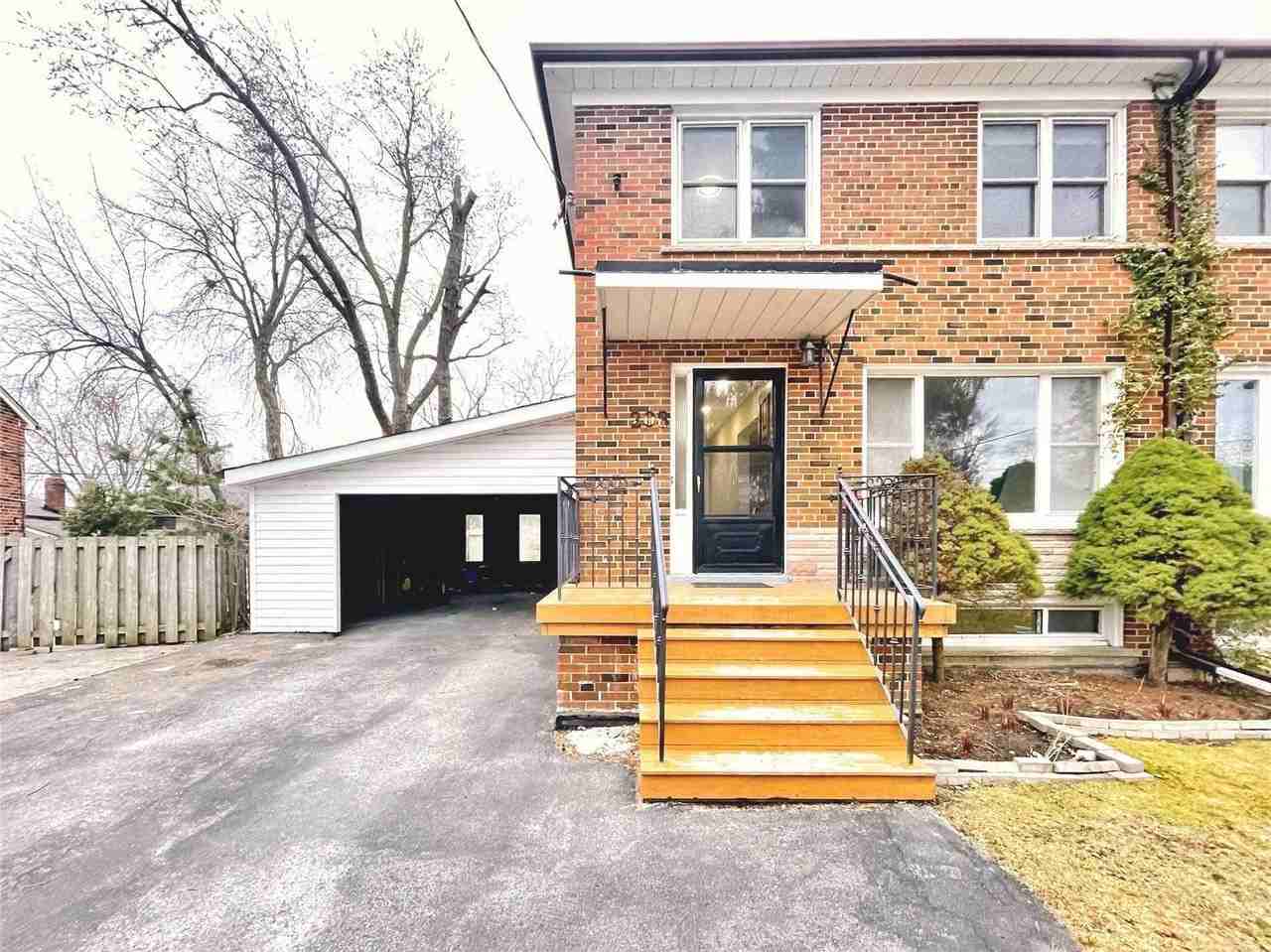 208 Zelda Crescent ## - Photo 2 of 6