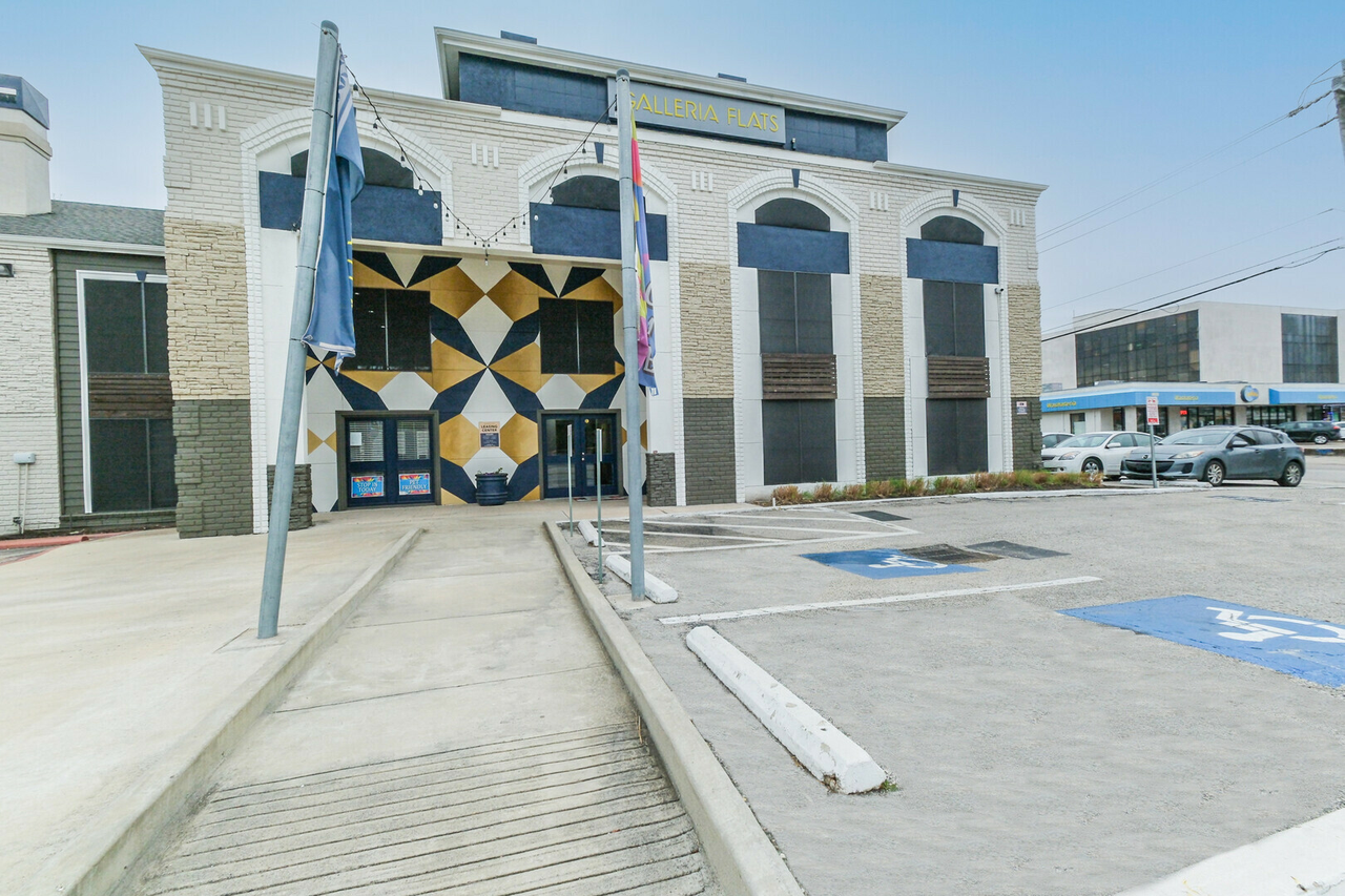 Galleria Flats Apartments - Photo 3 of 46