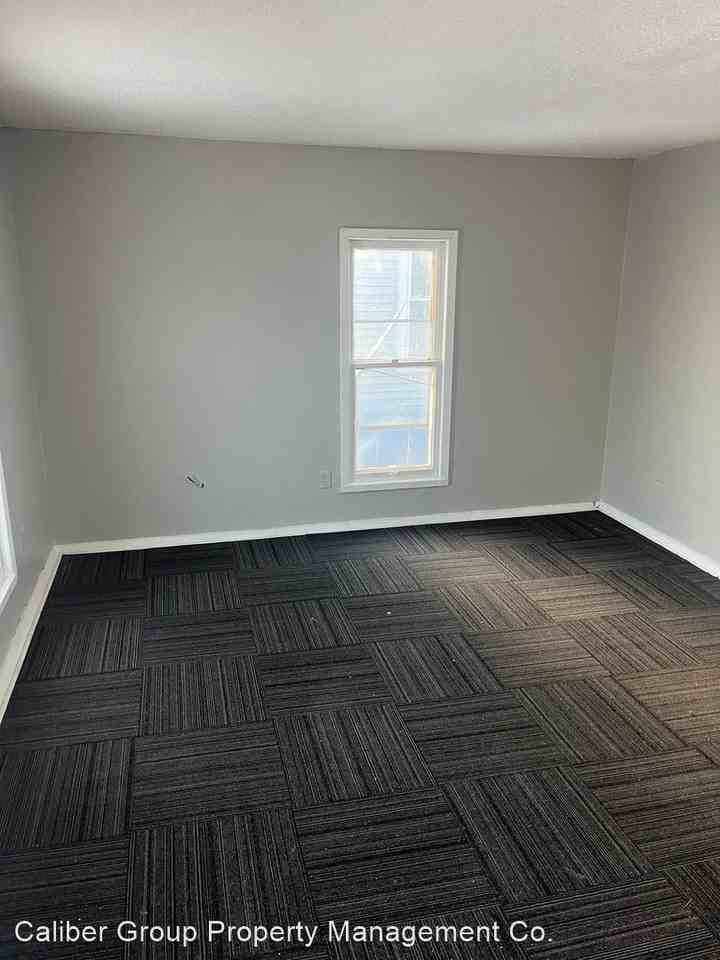 76 Mulberry St - Photo 2 of 15