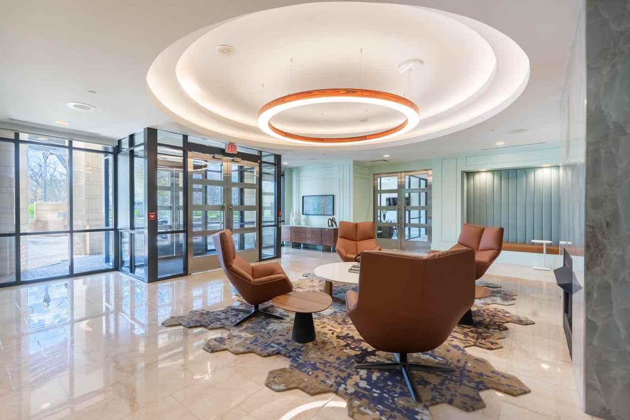 1401 Joyce on Pentagon Row - Photo 5 of 48