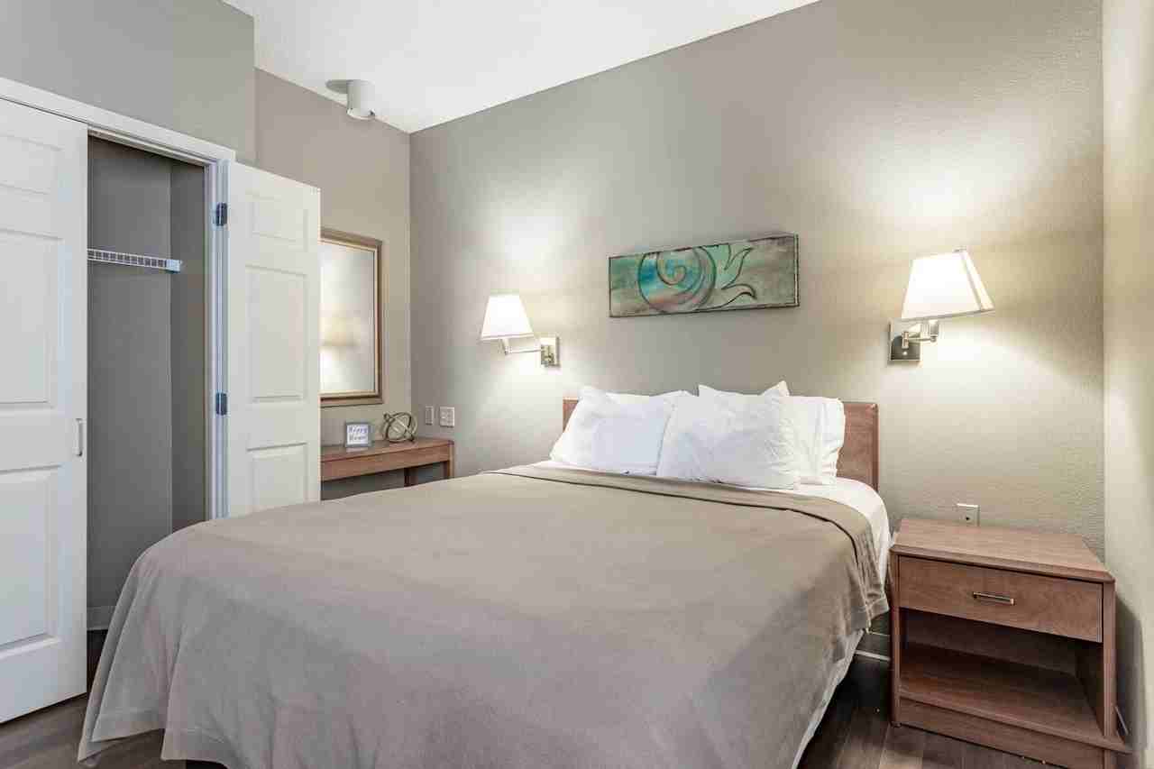 Main Street Residences - Photo 6 of 26