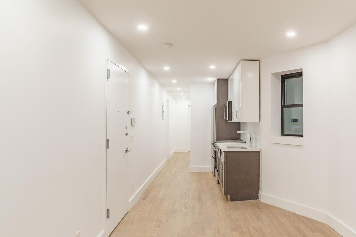 435 Dekalb Ave #1L - Photo 2 of 11