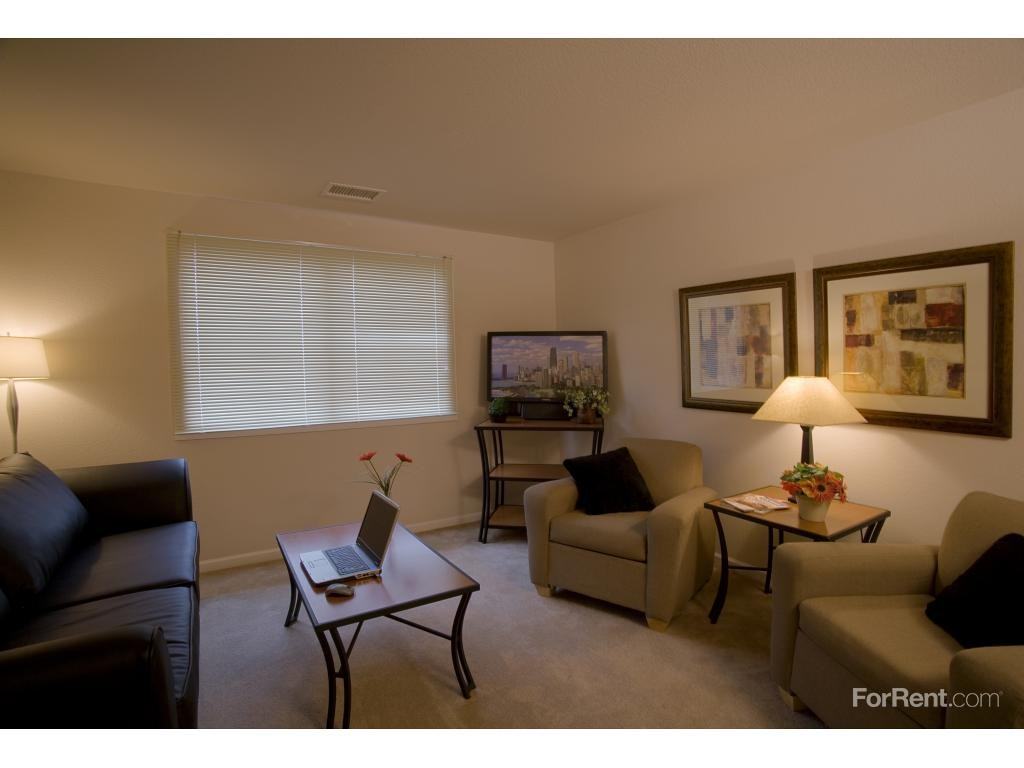 The Village at Bluegrass (Student Housing) Apartments 4300 Collegiate