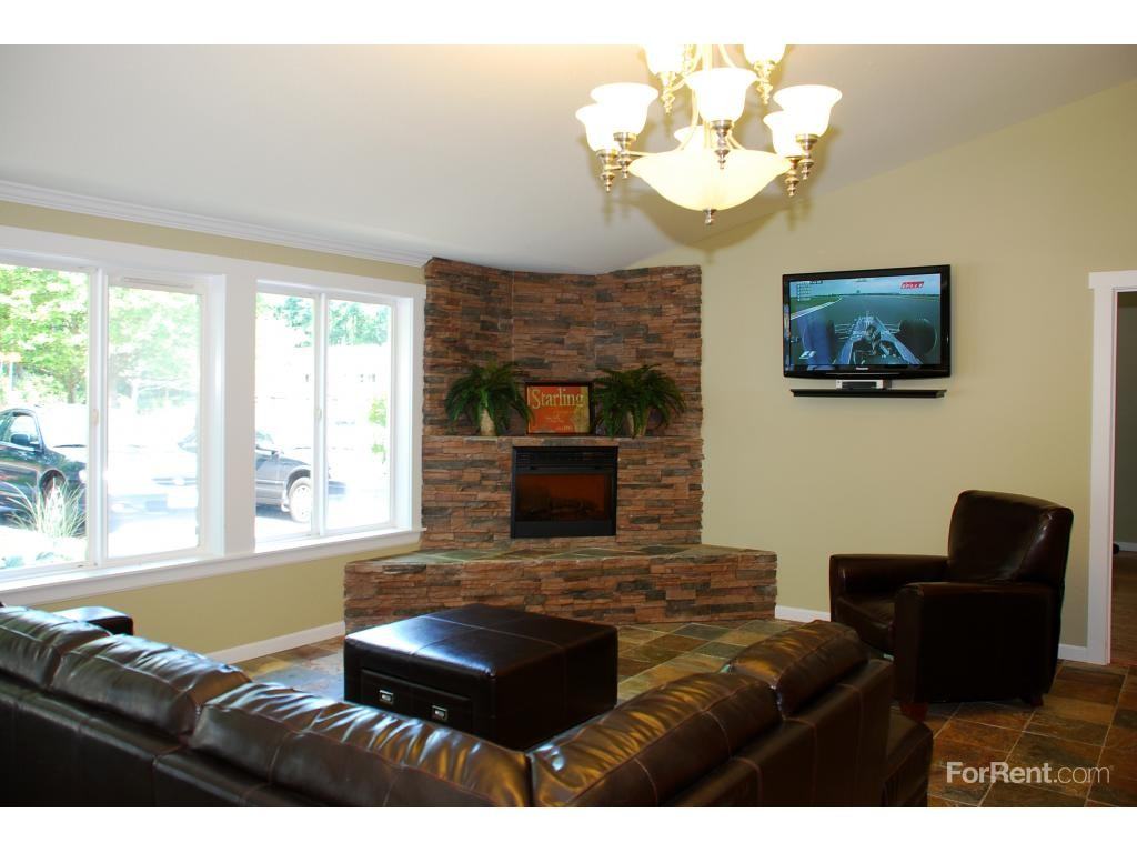 Harbor Pointe Apartments - Photo 3 of 20