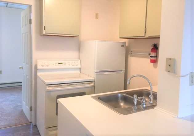 19 S Market St #2B - Photo 3 of 9
