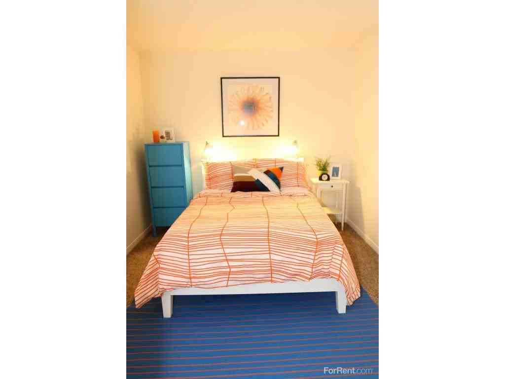 Hilltop Apartments - Photo 3 of 20