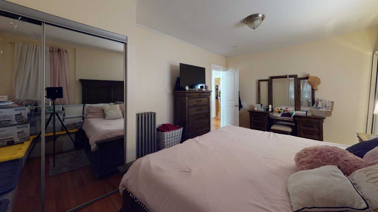 14 Davison St Apt 1r #1R - Photo 5 of 10