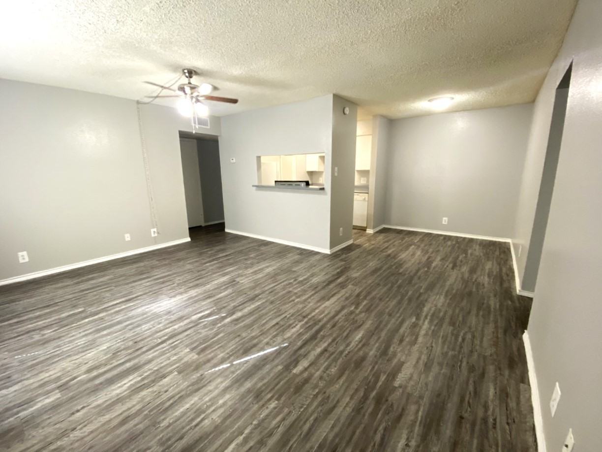 1809 W Schunior St #0706