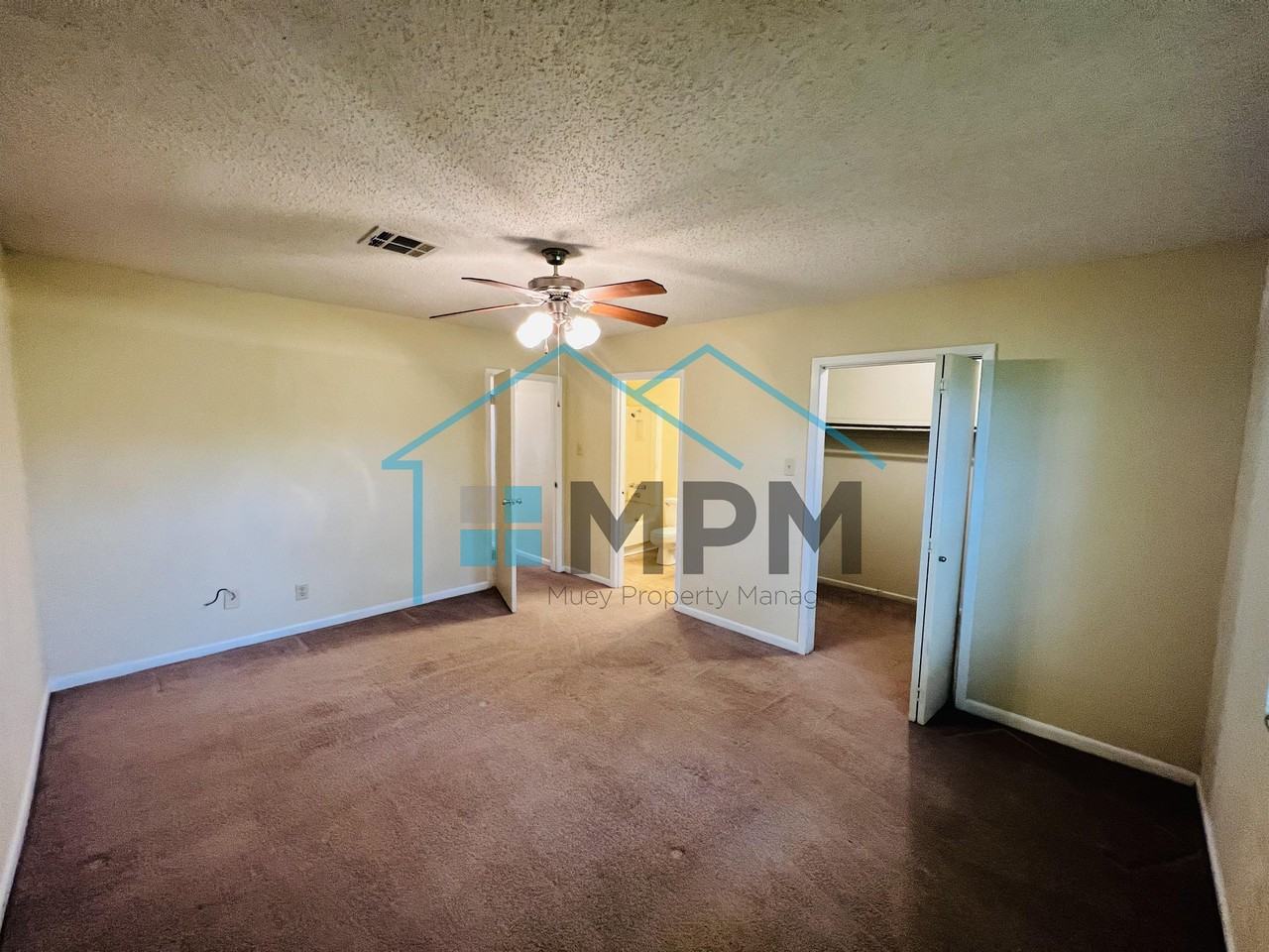 60 Colonial Dr #B - Photo 6 of 12