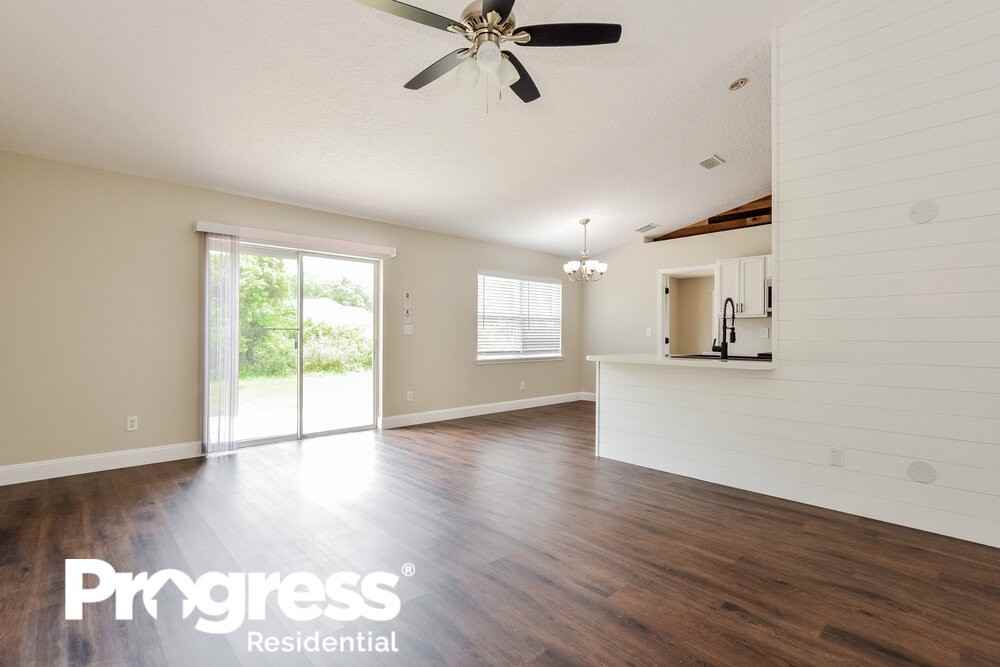 35334 Wild Cherry Ln - Photo 3 of 16