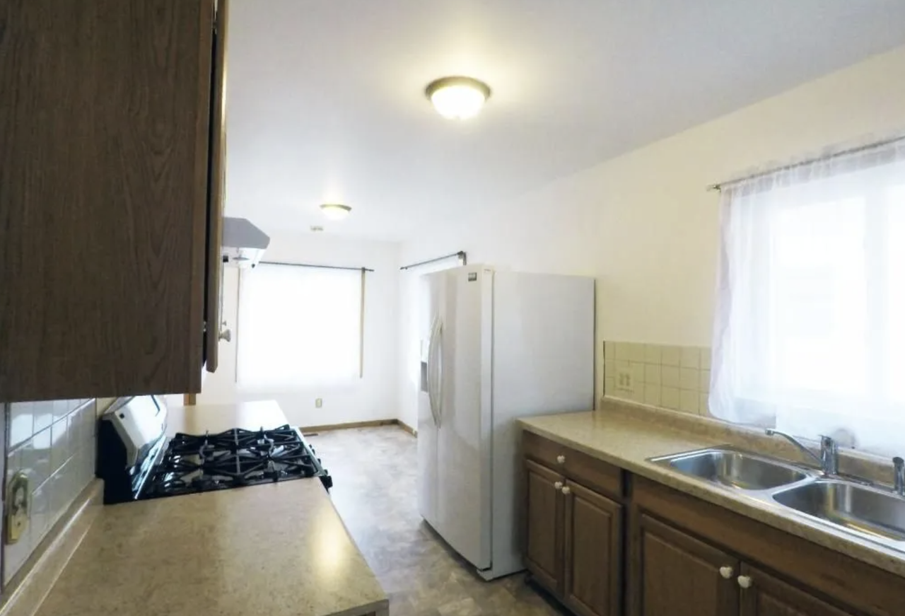 3526 Newton Ave N #0 - Photo 3 of 19