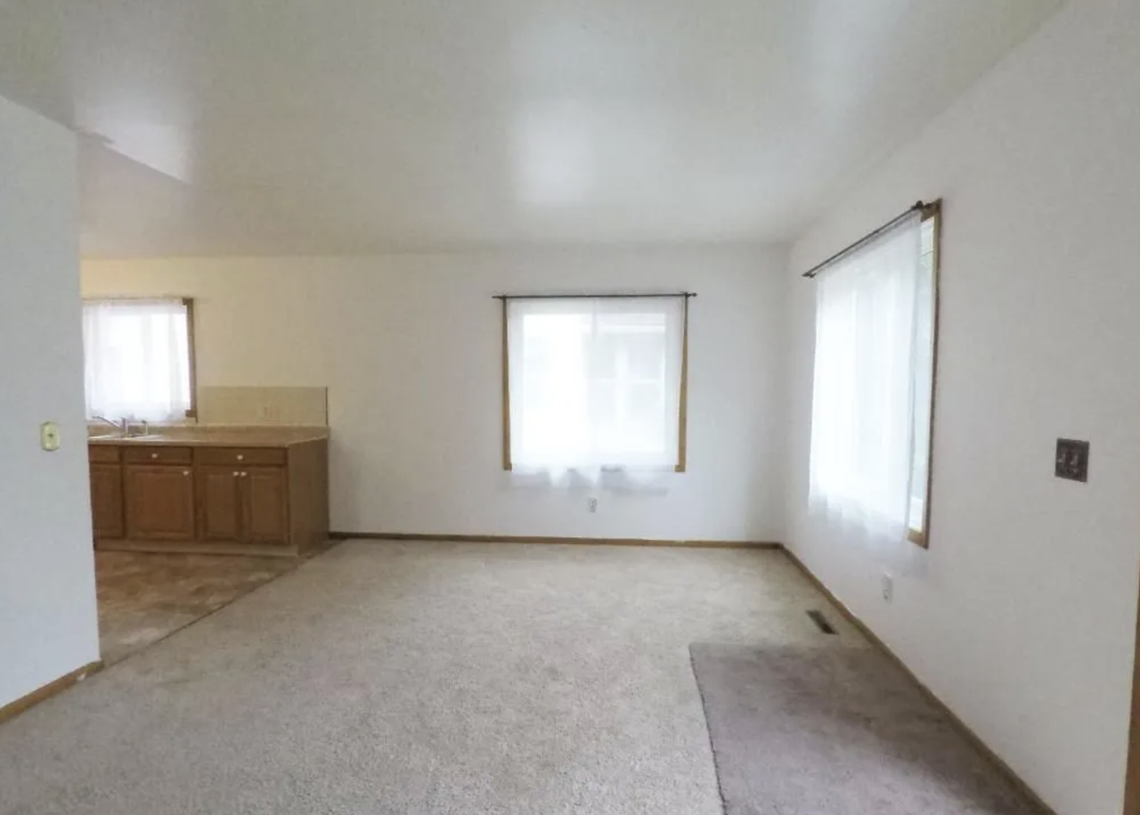 3526 Newton Ave N #0 - Photo 7 of 19