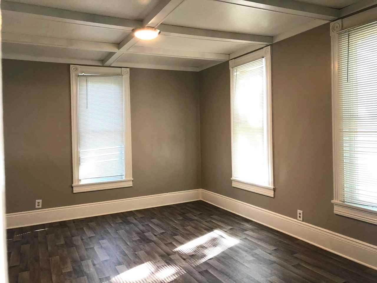 335 N 1st St #1 - Photo 7 of 12