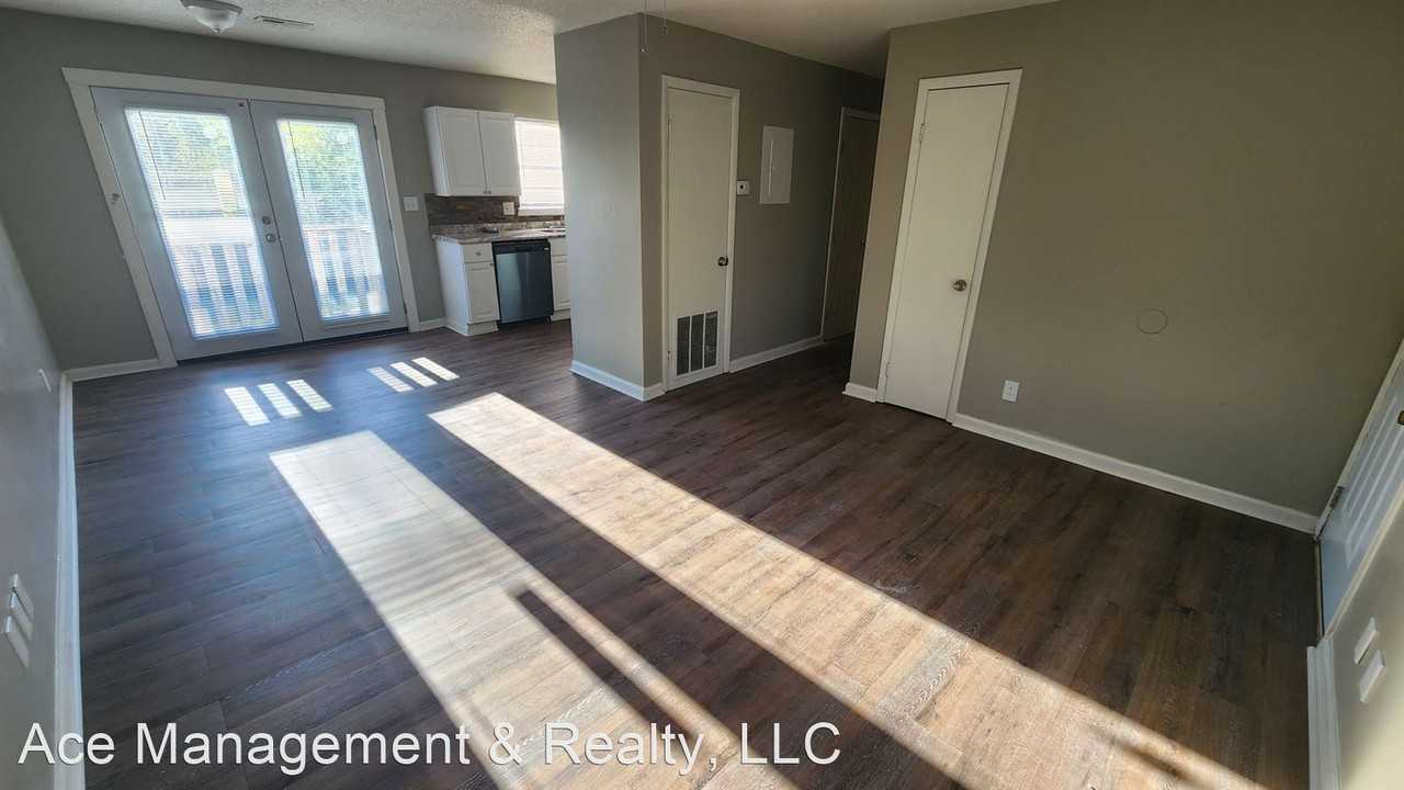 4041 Knight Road SW - Photo 2 of 7