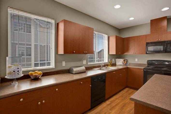 Brookstone at Edgewater Townhomes - Photo 2 of 50