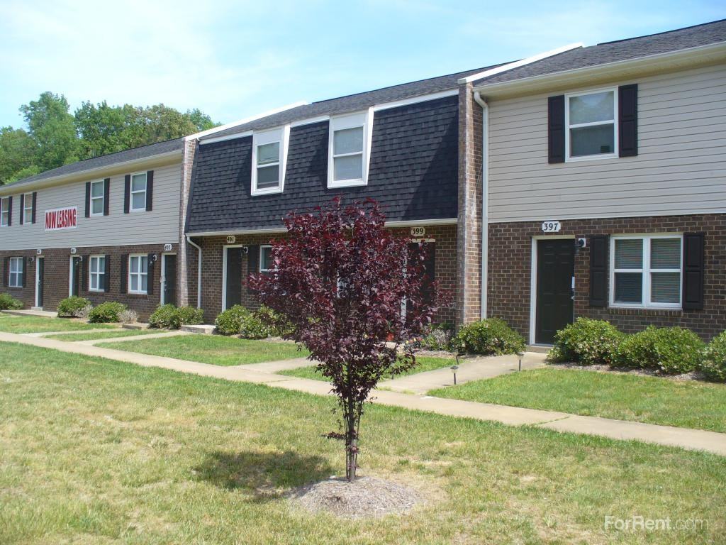 Creekwood Townhomes - Photo 3 of 17