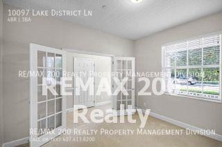 10097 Lake District Ln - Photo 3 of 22