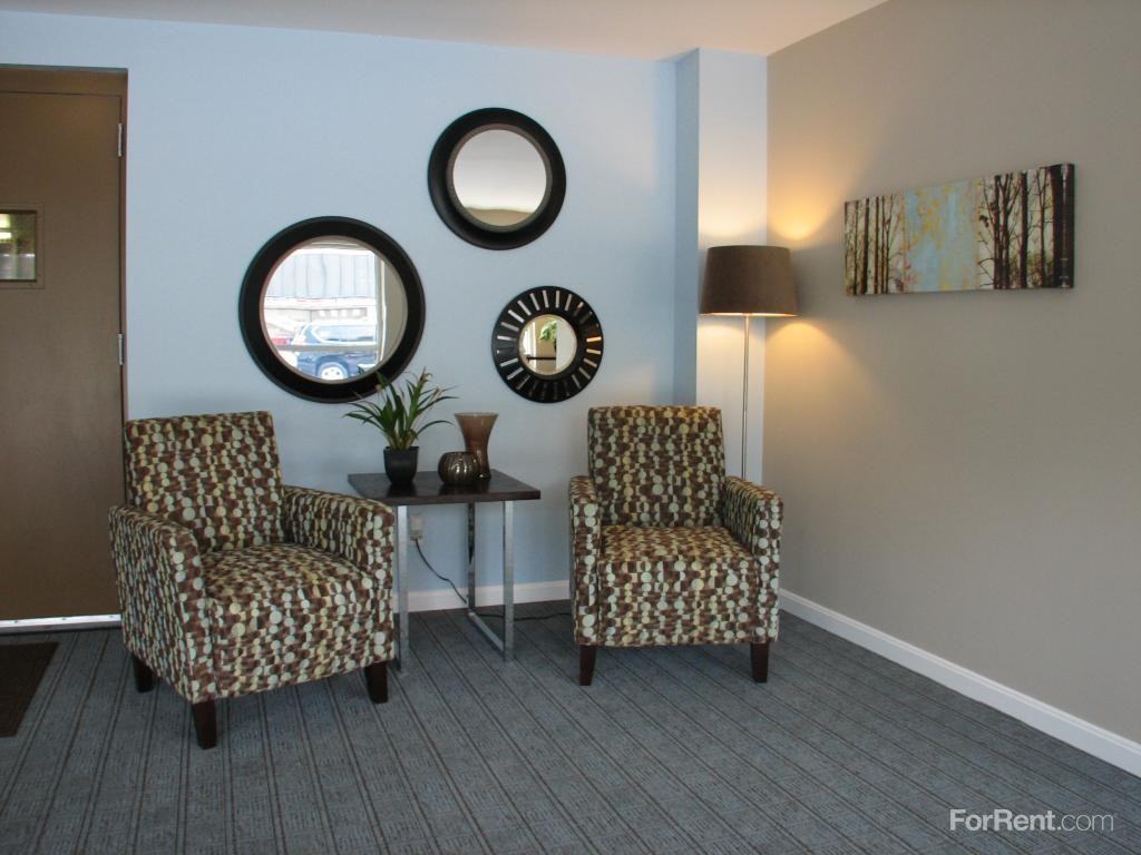 Glen Burnie Town Apartments - Photo 3 of 13