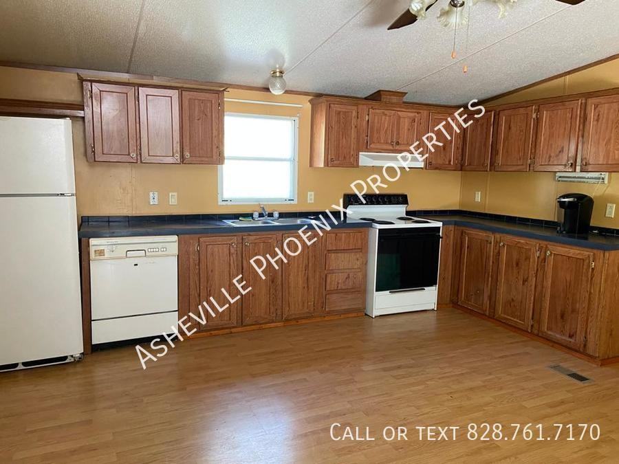 1 Lazy Rock Ln - Photo 3 of 10