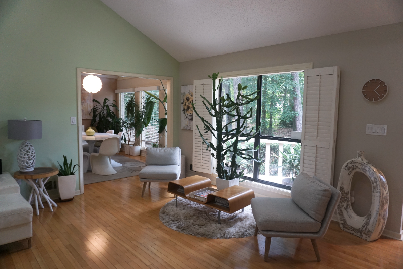 5273 Amhurst Dr - Photo 3 of 16