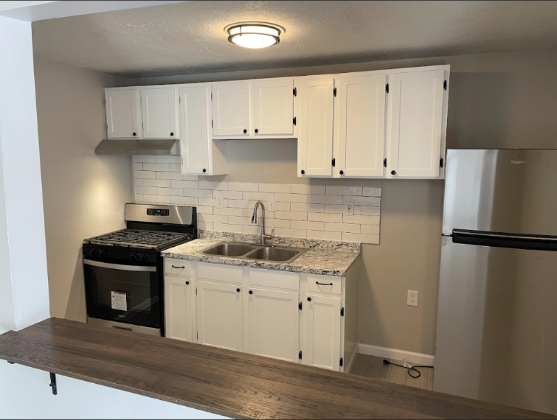 333 N Hamilton St #101 - Photo 5 of 9