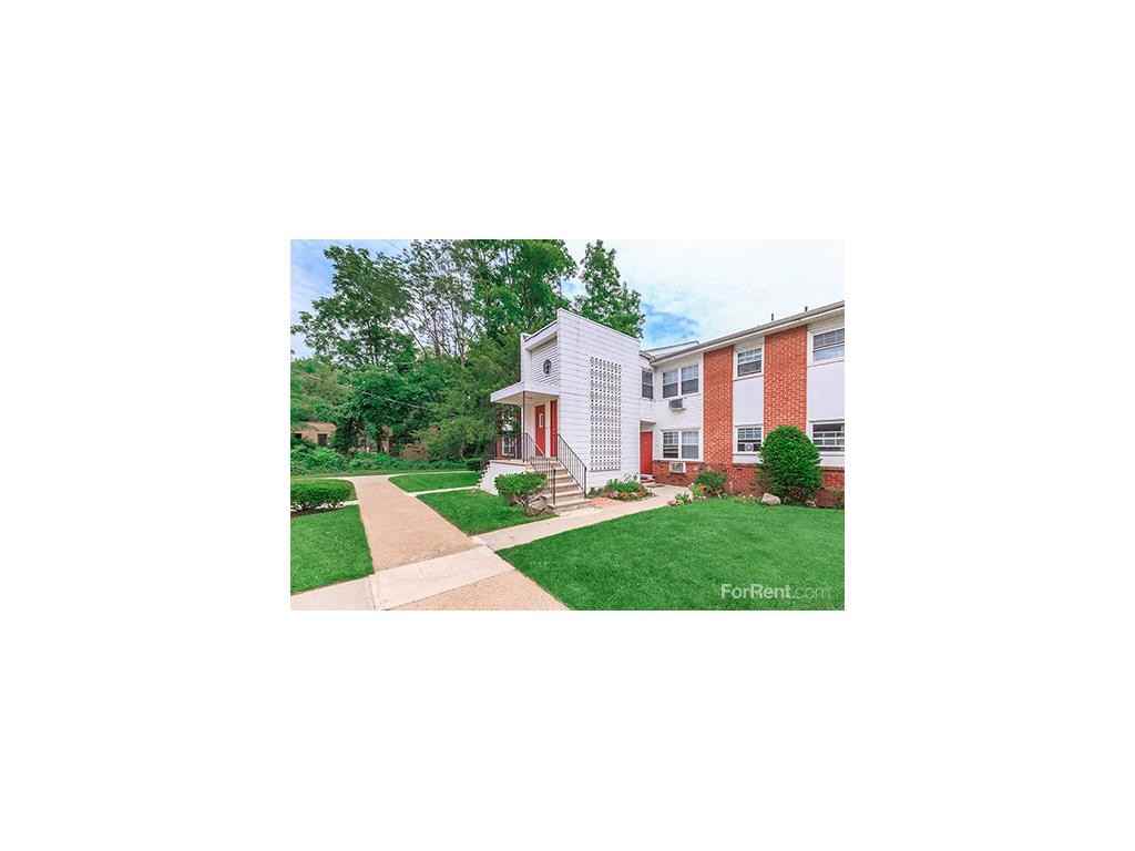 Meadowbrook Gardens - Photo 2 of 19