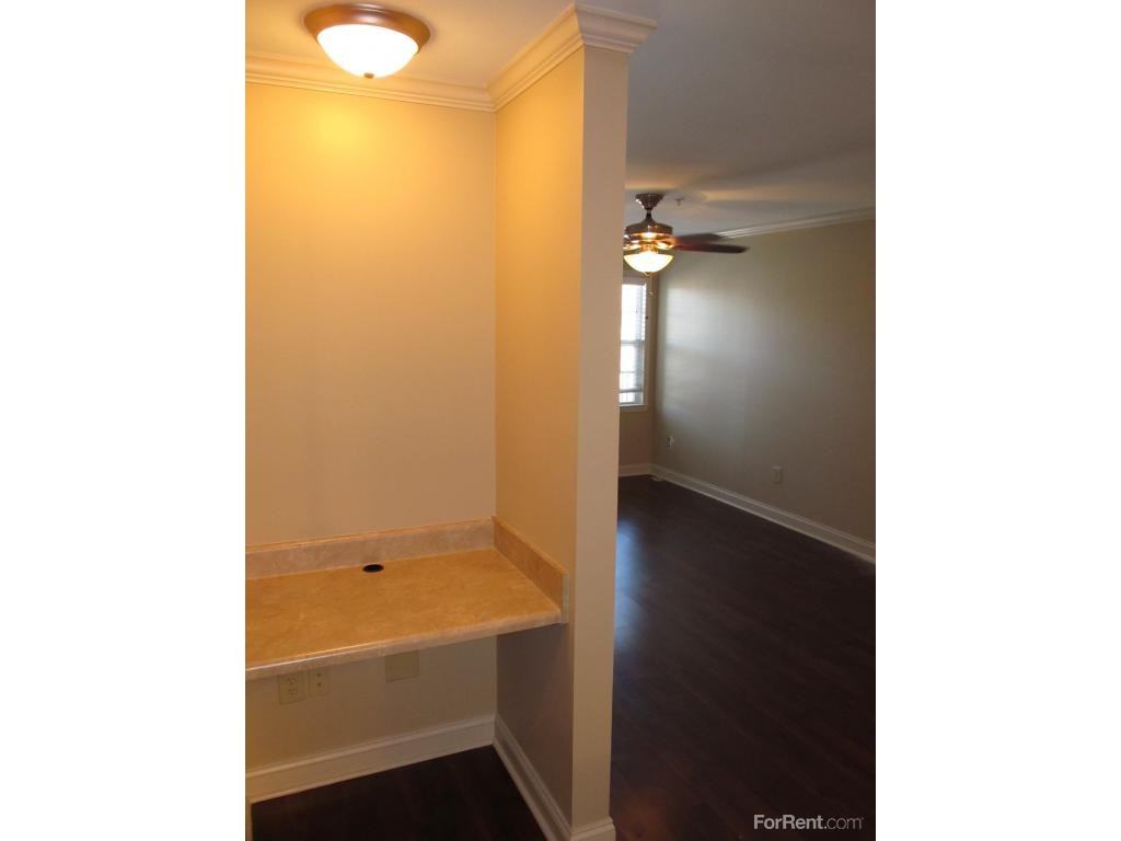 Crown at SteepleChase - Photo 3 of 20