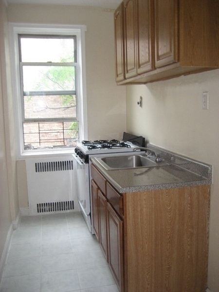 Prime Location. Great Deal. Super Clean and Nice. - Photo 2 of 6