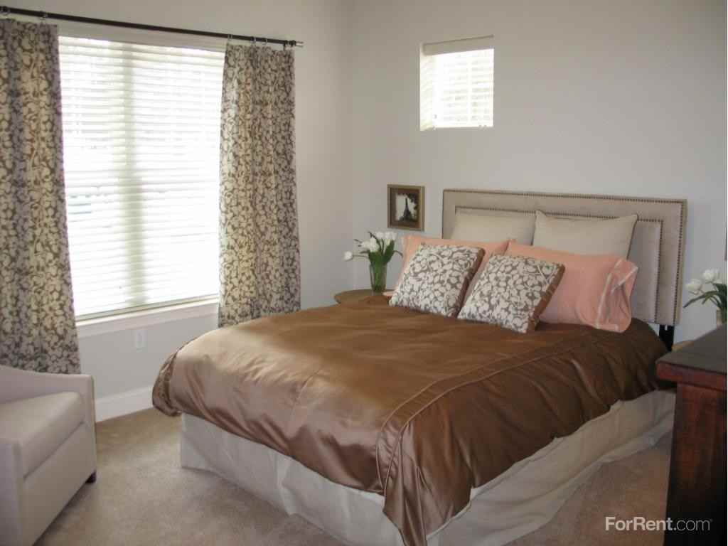 Mill Commons - Photo 2 of 20