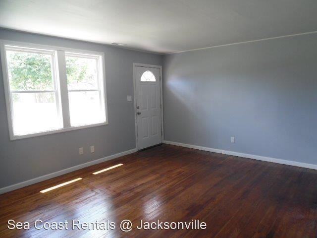 506 Williams St - Photo 2 of 25