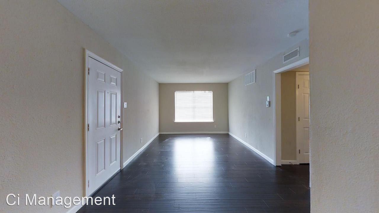 5425 Gaston Ave - Photo 3 of 17