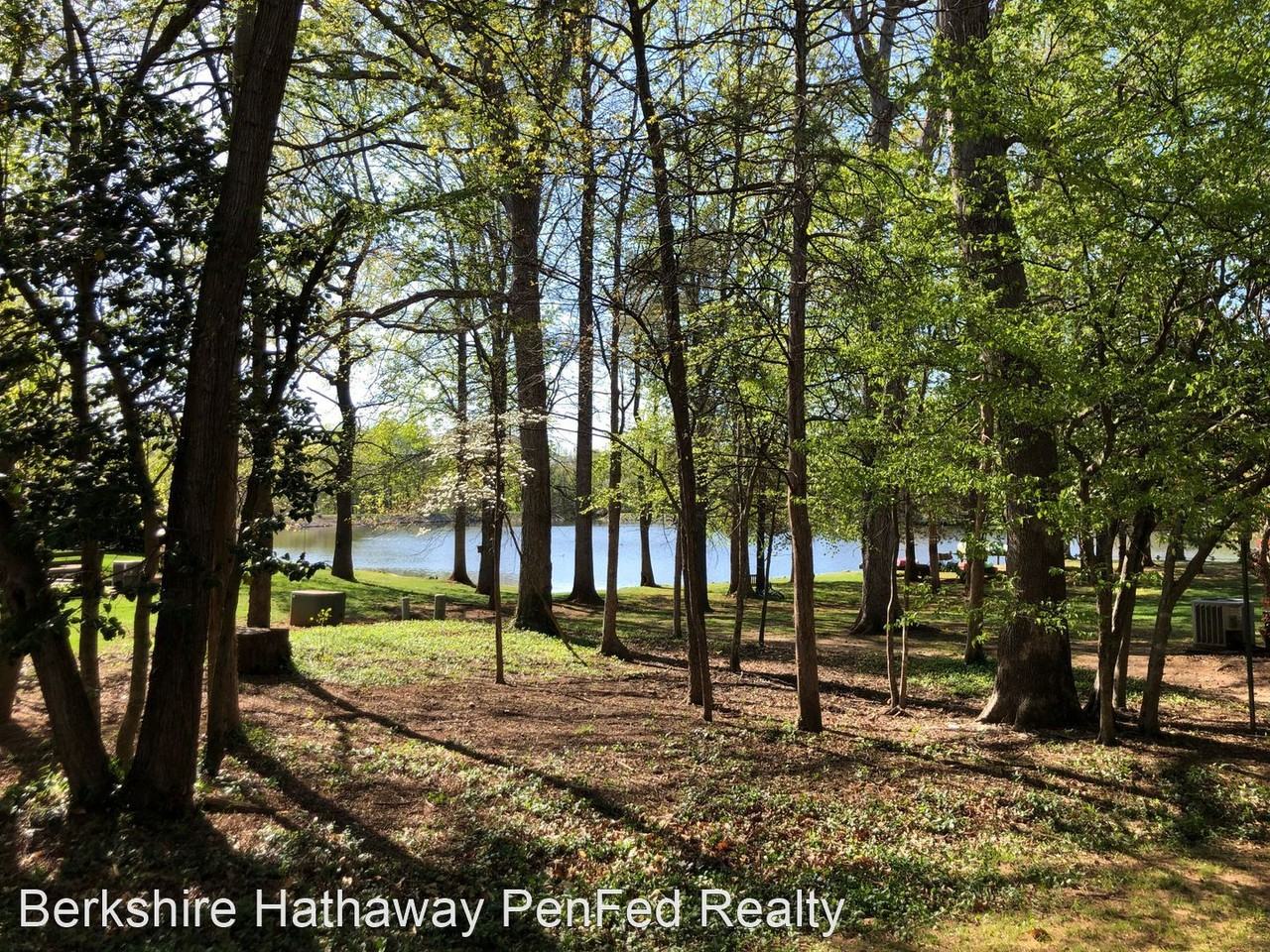 12415 New Point Dr - Photo 3 of 29