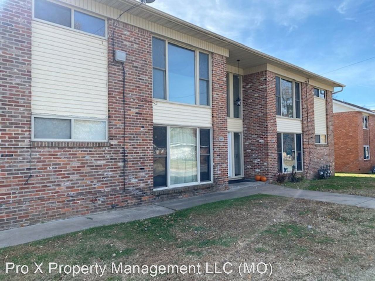 1600 W. Broadway Apartments 1600 W Broadway St, Webb City, MO 64870