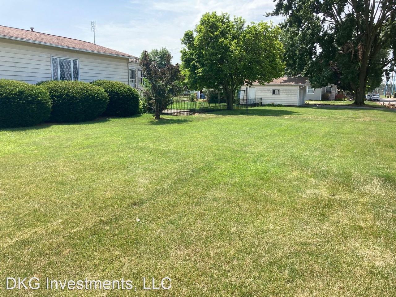 726 W South St - Photo 2 of 8