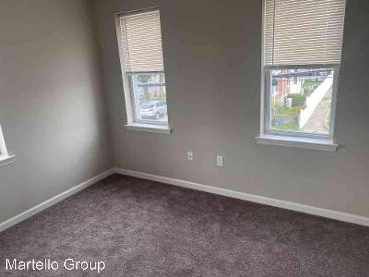 200 Wanamaker Avenue - Photo 3 of 6