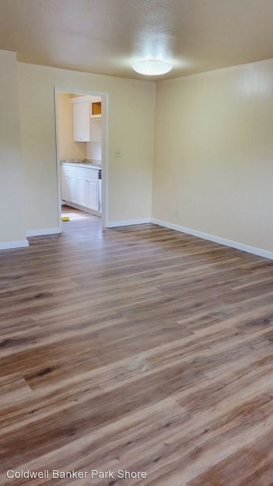 1714 Olympic Ave - Photo 2 of 18