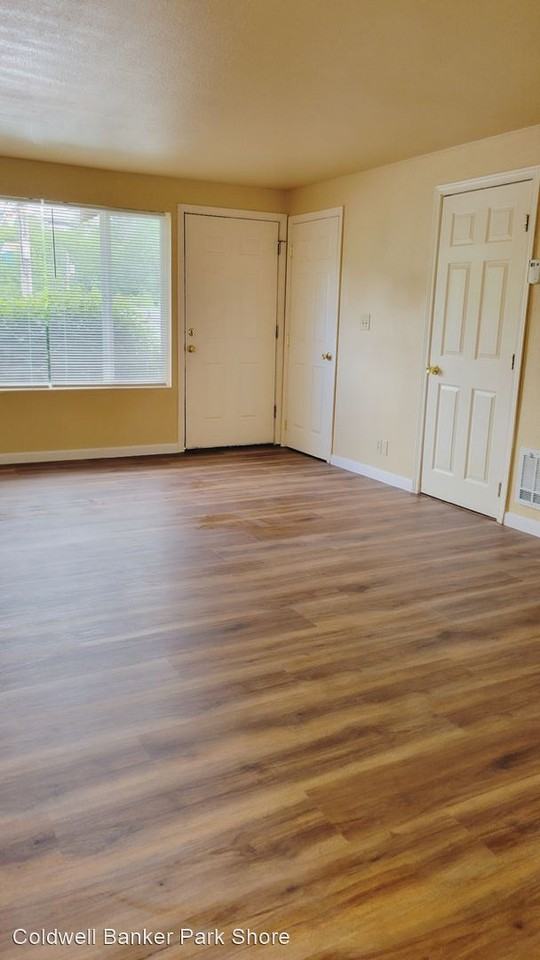 1714 Olympic Ave - Photo 3 of 18