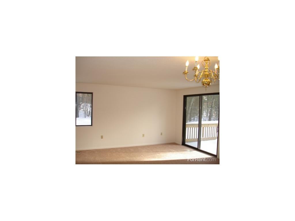 Oakwood Square Townhomes Apartments Pine Hill Rd, Nashua, NH 03063