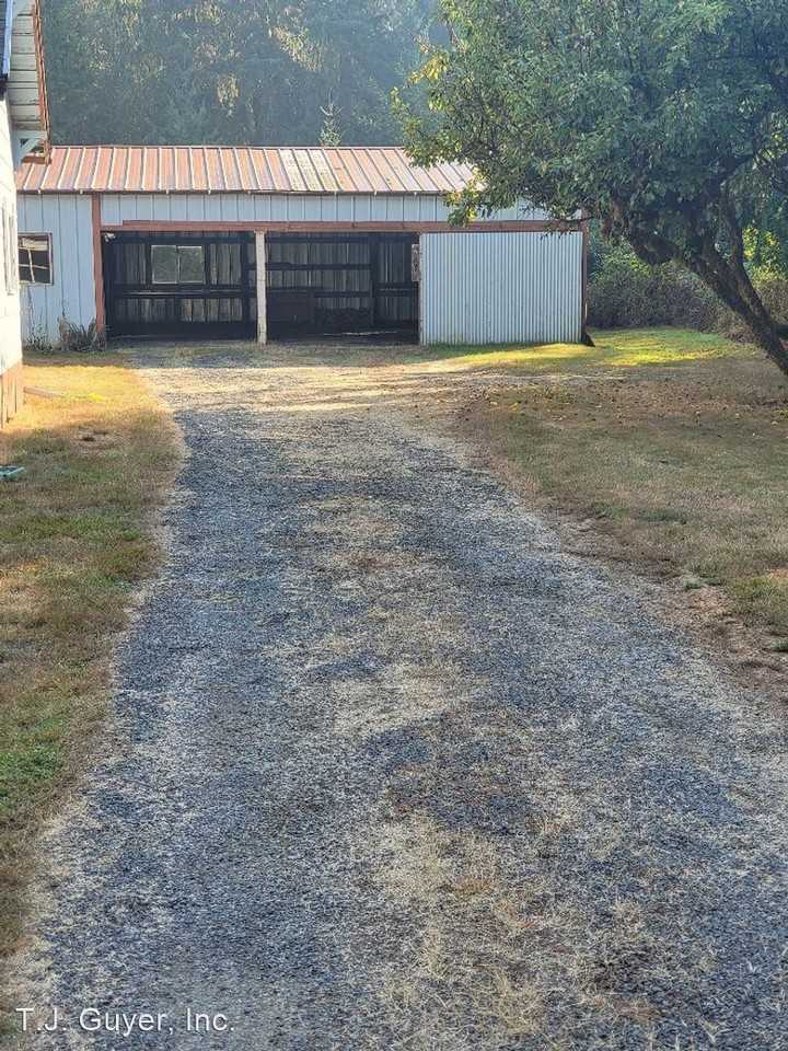 565 Meier Rd - Photo 3 of 23