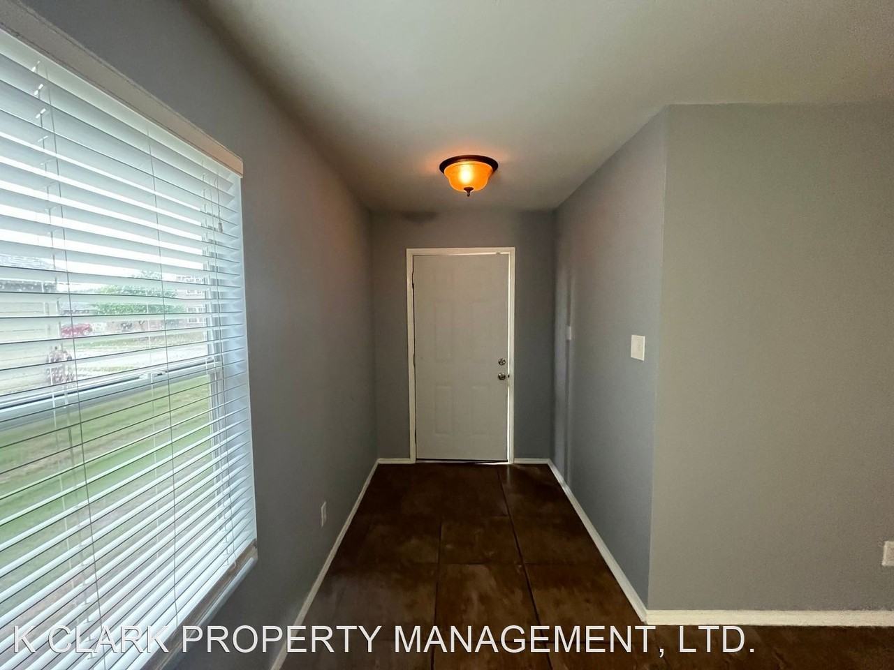 16239 Galloping Oak Knl - Photo 3 of 26