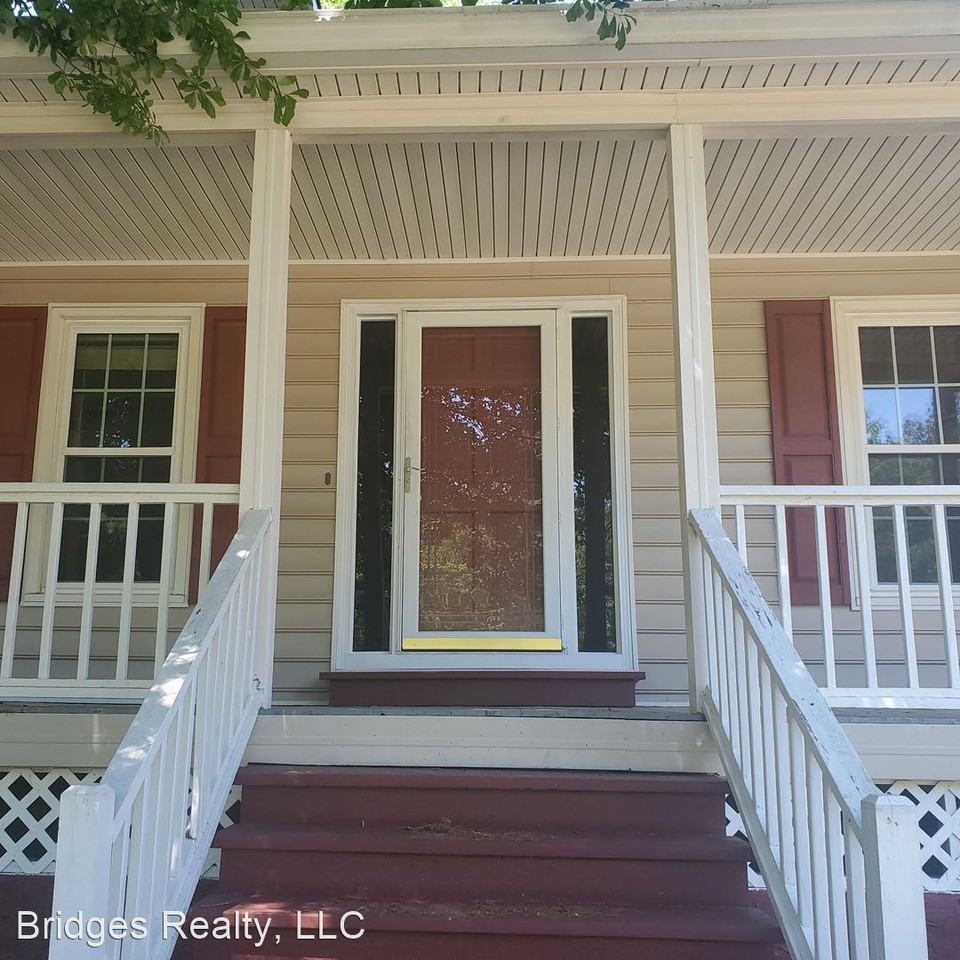 255 Silver Maple Rd - Photo 3 of 46