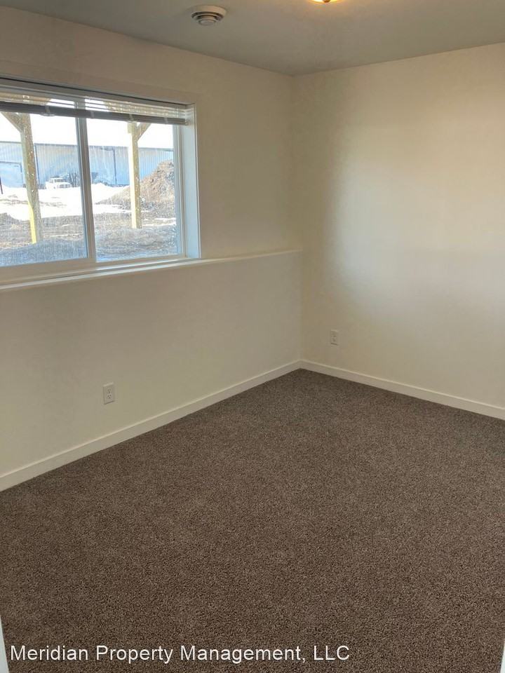 311A Torontos Ct - Photo 3 of 11