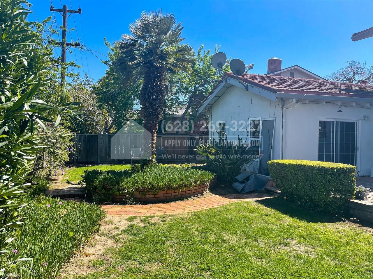 4601 Catalina Dr - Photo 3 of 30